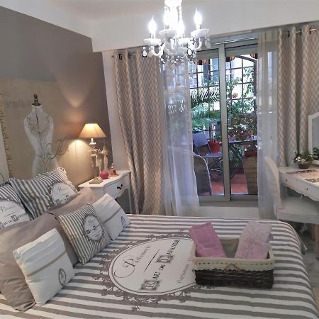 Chambre D'Hote De Charme Avec Petit Dejeuner Offert Lägenhet Nice Exteriör bild